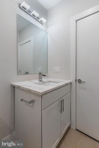920 N 15TH ST, Philadelphia, PA 19130