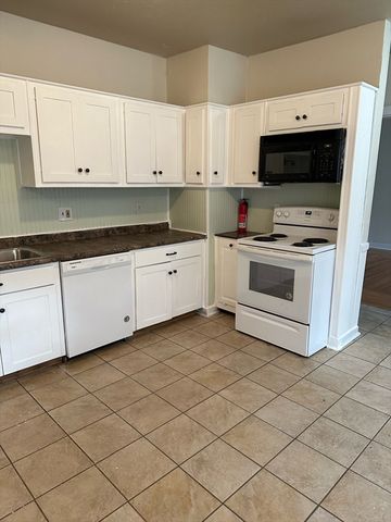 222 Clarendon Street _, Fitchburg, MA 01420