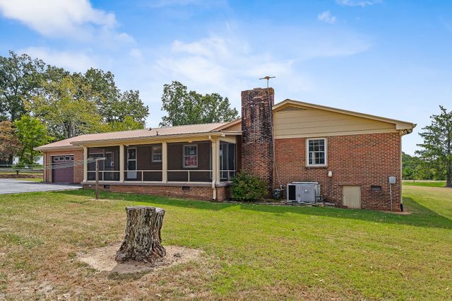 1979 Cookeville Hwy, Smithville, TN 37166