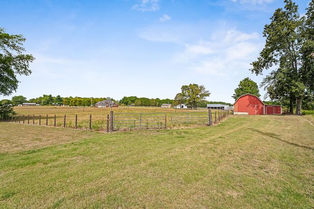 1979 Cookeville Hwy, Smithville, TN 37166