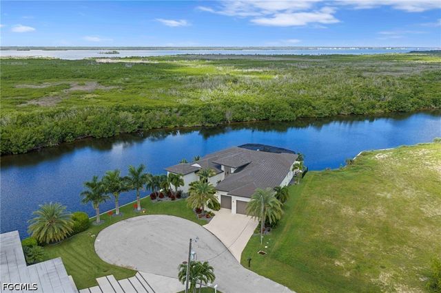 2939 SW 28th LN, Cape Coral, FL 33914