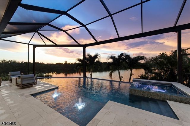 2939 SW 28th LN, Cape Coral, FL 33914