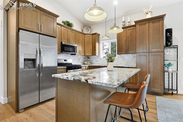 29 Dusti Circle, Florissant, CO 80816