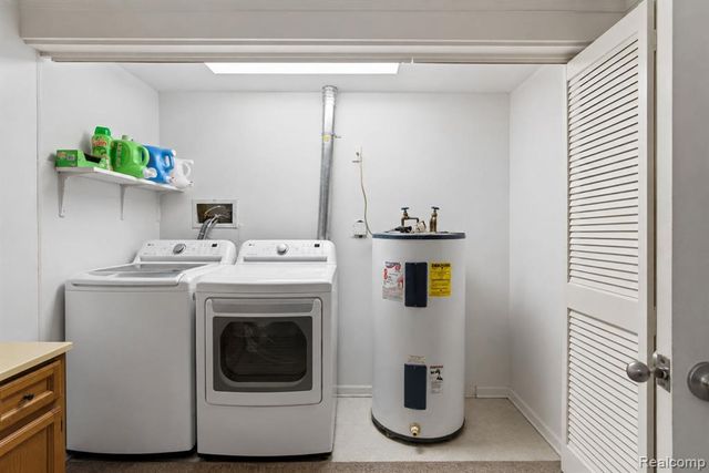 1486 Ives Avenue, Burton, MI 48509