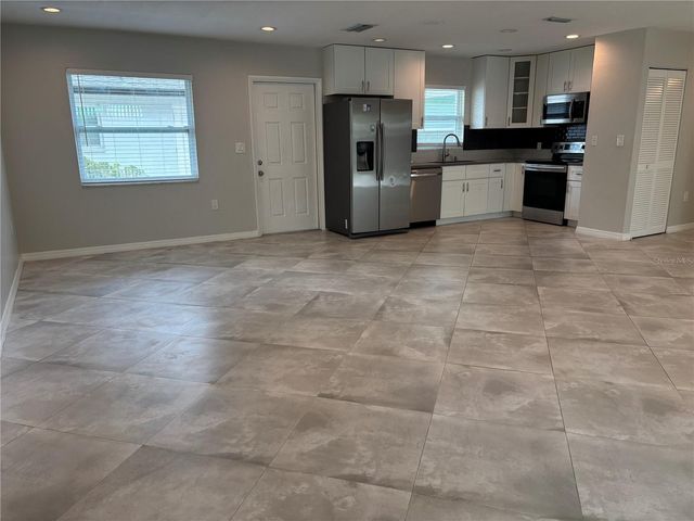 5839 ERIN LANE S A, St Petersburg, FL 33712