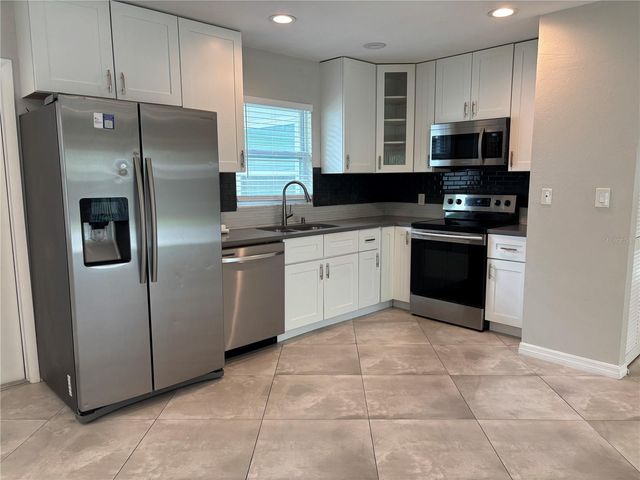 5839 ERIN LANE S A, St Petersburg, FL 33712