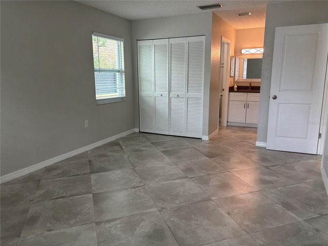 5839 ERIN LANE S A, St Petersburg, FL 33712