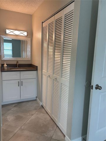 5839 ERIN LANE S A, St Petersburg, FL 33712