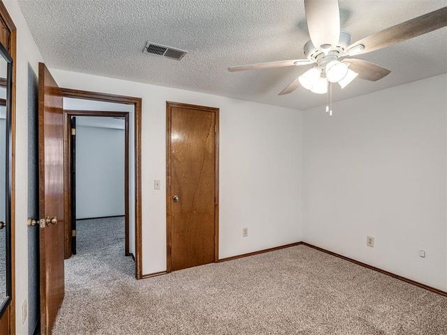 2010 Rising Hill Drive, Norman, OK 73071