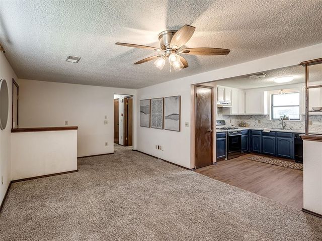 2010 Rising Hill Drive, Norman, OK 73071