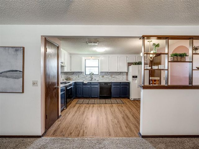 2010 Rising Hill Drive, Norman, OK 73071
