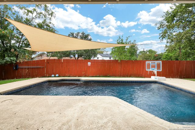 13319 Stairock, San Antonio, TX 78248