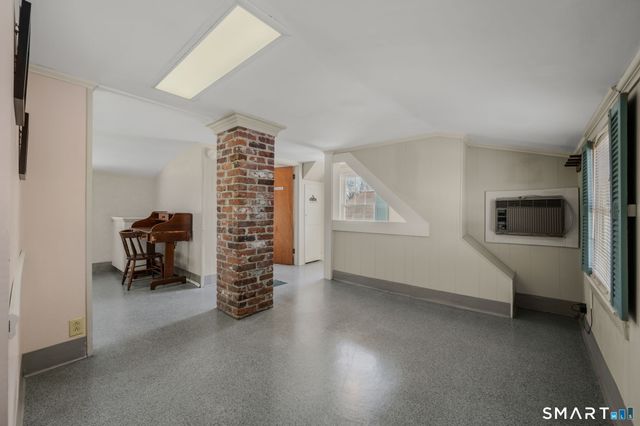 6 Hatch Street, Stonington, CT 06378