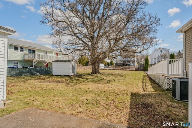 6 Hatch Street, Stonington, CT 06378