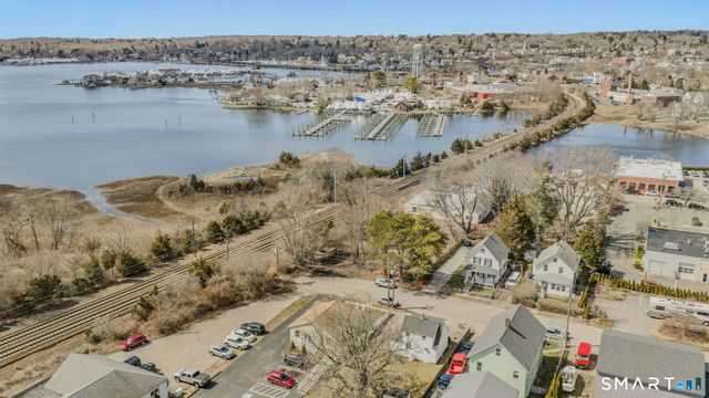 6 Hatch Street, Stonington, CT 06378