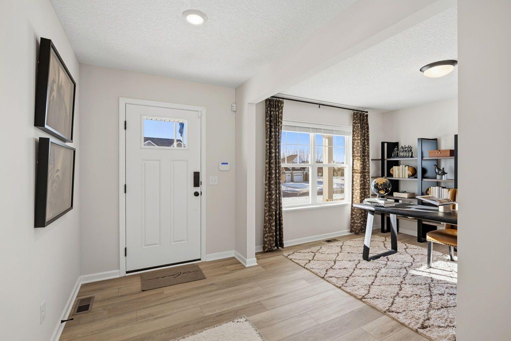 10573 Glenbrook Avenue S, Cottage Grove, MN 55016 — photo 2