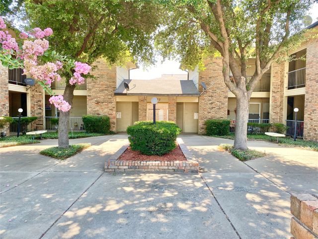 222 N Center Street 106, Grand Prairie, TX 75050