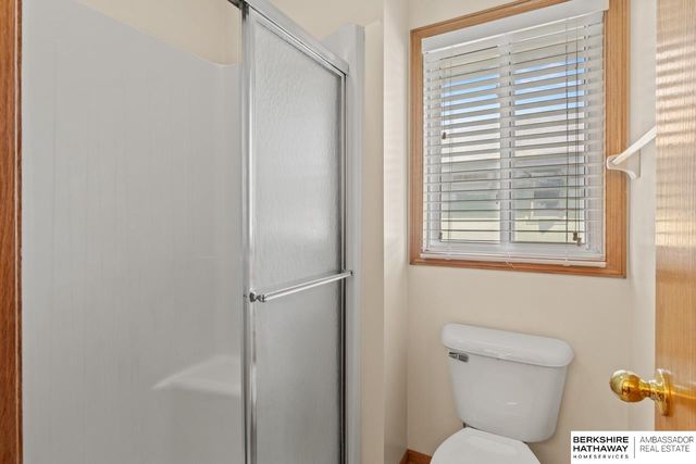 9117 Valley View Drive, La Vista, NE 68128