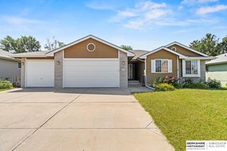 9117 Valley View Drive, La Vista, NE 68128