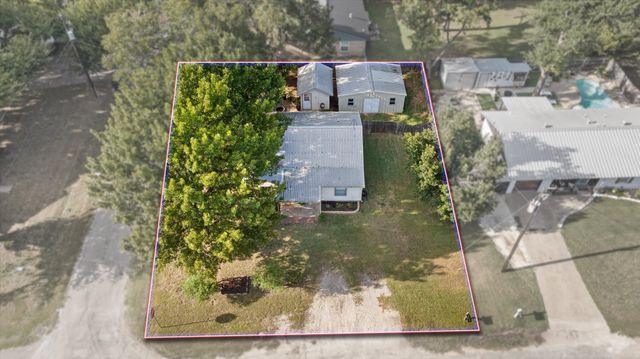 310 W 6th Street, Tolar, TX 76476
