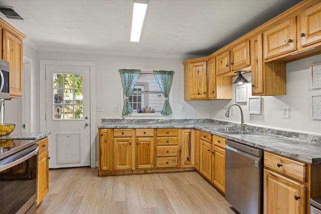 310 W 6th Street, Tolar, TX 76476