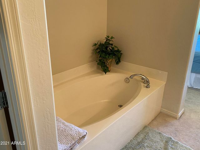 19550 N GRAYHAWK Drive 1024, Scottsdale, AZ 85255