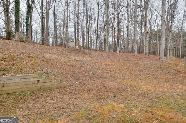 4069 Anthony Creek Drive, Loganville, GA 30052