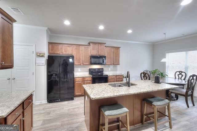 4069 Anthony Creek Drive, Loganville, GA 30052