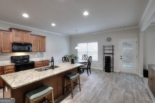 4069 Anthony Creek Drive, Loganville, GA 30052