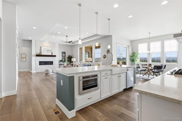 7933 Piney River Avenue, Littleton, CO 80125