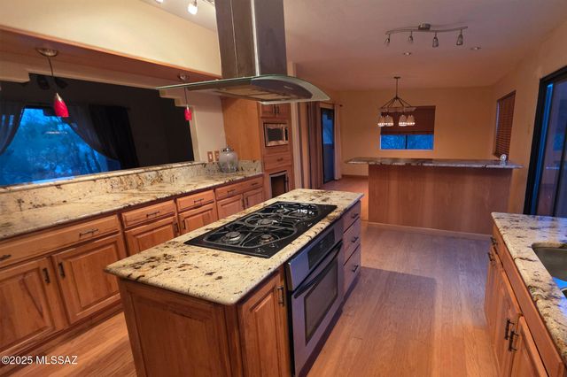 4055 N Placita Del Venado, Tucson, AZ 85745