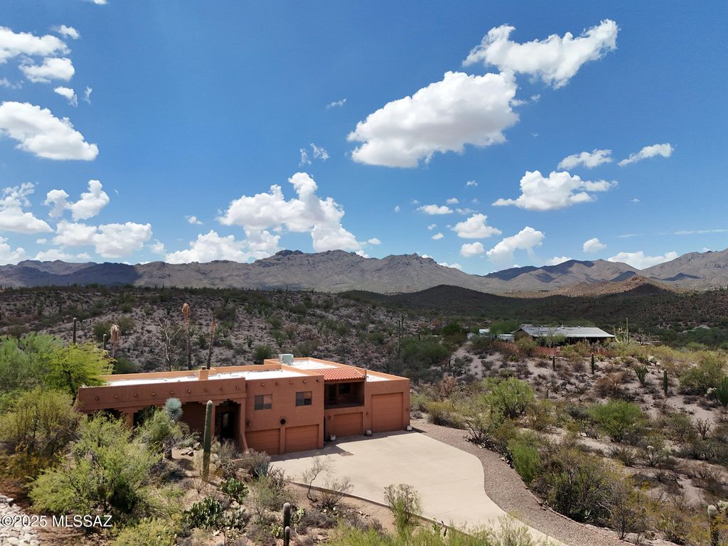 4055 N Placita Del Venado, Tucson, AZ 85745