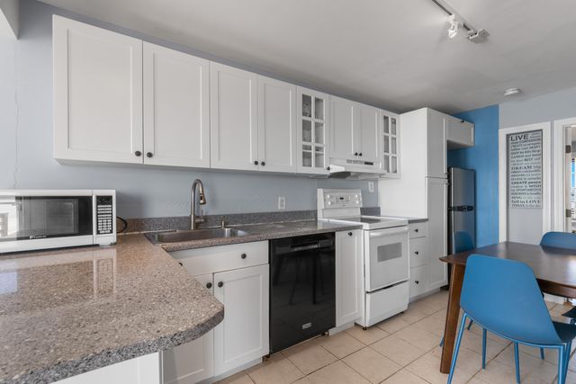 538 Shore Road Unit 3, North Truro, MA 02652