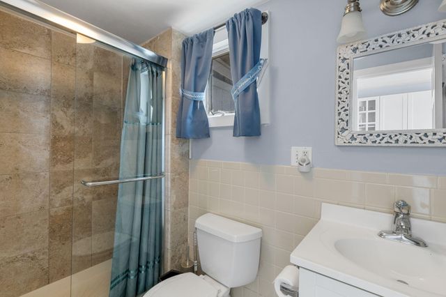 538 Shore Road Unit 3, North Truro, MA 02652