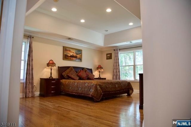 20 Hugenot Street, East Hanover Twp, NJ 07936