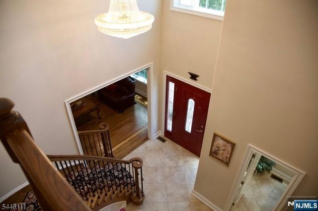 20 Hugenot Street, East Hanover Twp, NJ 07936