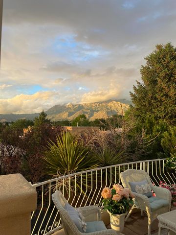 11035 Bridgepointe Court NE, Albuquerque, NM 87111