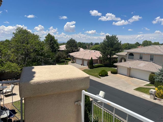 11035 Bridgepointe Court NE, Albuquerque, NM 87111