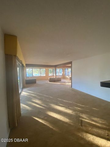 1916 N Halifax Avenue, Daytona Beach, FL 32118