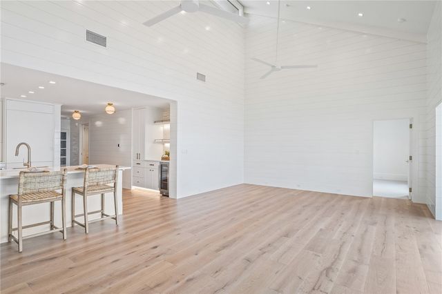 1860 Bay Road 306-E, Vero Beach, FL 32963