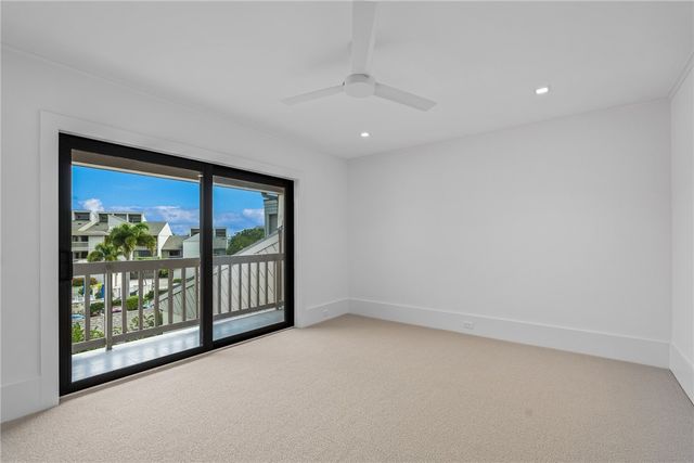 1860 Bay Road 306-E, Vero Beach, FL 32963