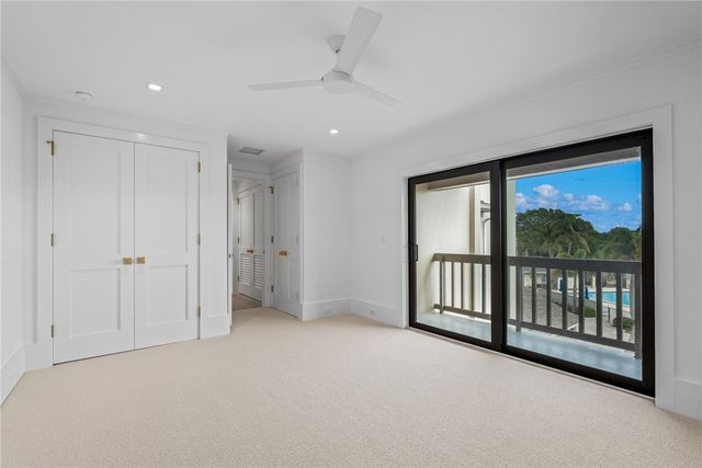 1860 Bay Road 306-E, Vero Beach, FL 32963