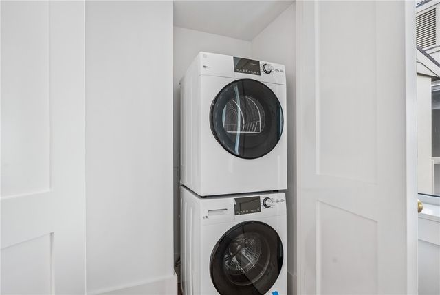 1860 Bay Road 306-E, Vero Beach, FL 32963