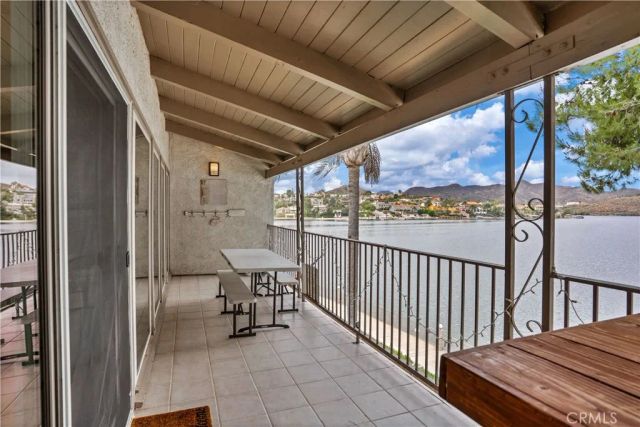 22212 Treasure Island 12, Canyon Lake, CA 92587