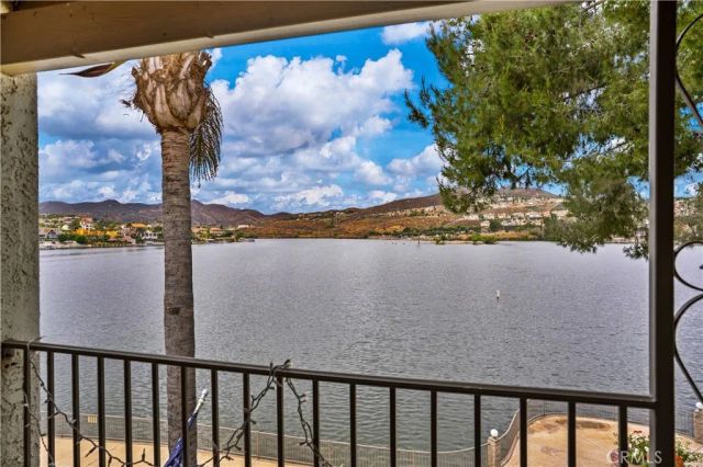 22212 Treasure Island 12, Canyon Lake, CA 92587