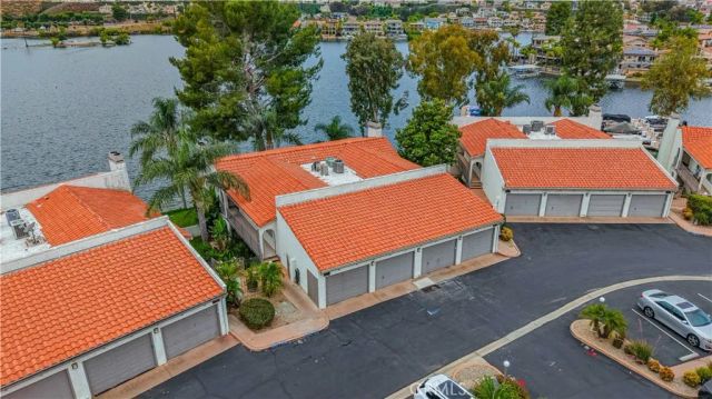 22212 Treasure Island 12, Canyon Lake, CA 92587