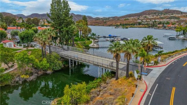 22212 Treasure Island 12, Canyon Lake, CA 92587
