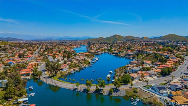 22212 Treasure Island 12, Canyon Lake, CA 92587