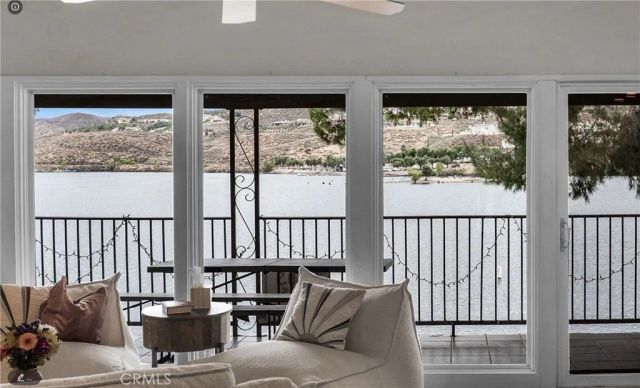 22212 Treasure Island 12, Canyon Lake, CA 92587