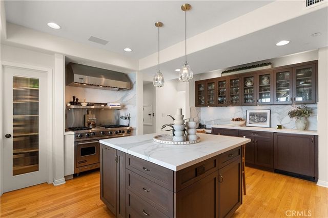 220 20th Street, Manhattan Beach, CA 90266